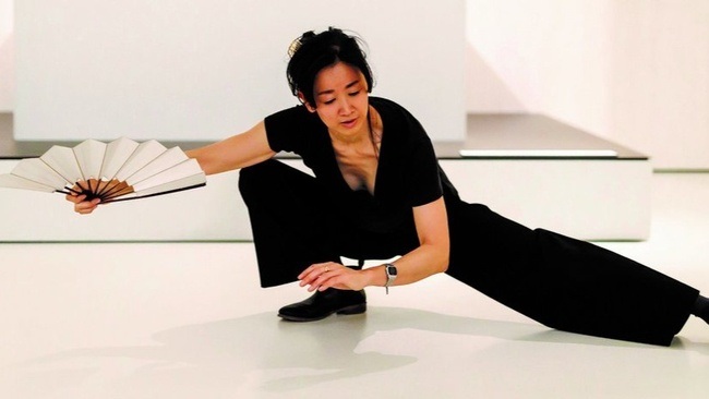 Wenn Fächer sprechen. Drop-In-Workshop mit Yuko Matsuyama