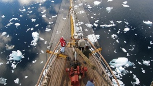 Auf Expedition mit einem Großsegler durch das Südpolarmeer