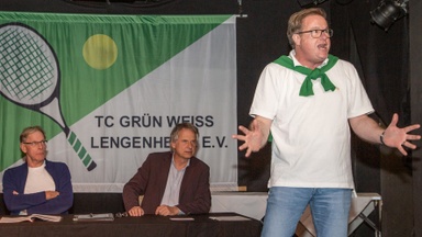 "Extrawurst" Die Tribüne