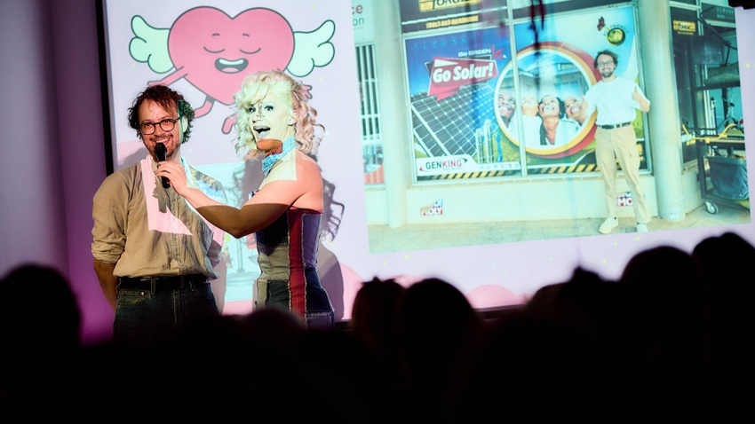 🩷 LOVE AT FIRST SLIDE München 🩷 Presenter Ticket | Power Point Dating by Rausgegangen