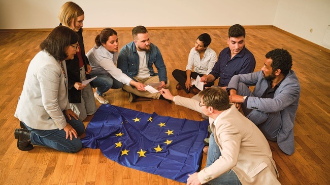 Neue Welten entdecken - Ein interaktiver Kulturkompass