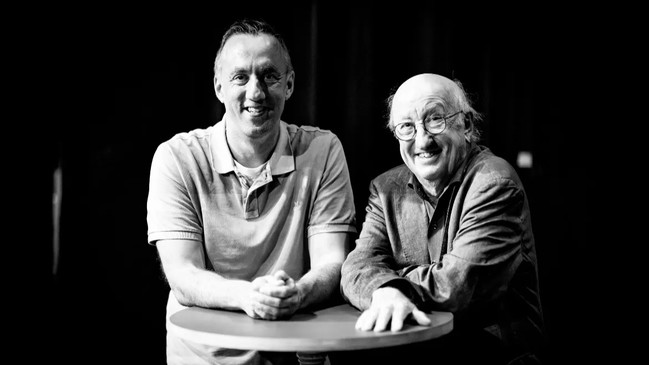 Die Pubertäts-Docs (Dr. Jan-Uwe Rogge und Matthias Jung)  - "Chill mal! Pubertät - Loslassen und halt geben"