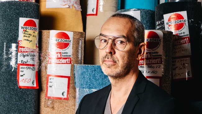 Am Boden: Lesung mit Marc Lunghuß