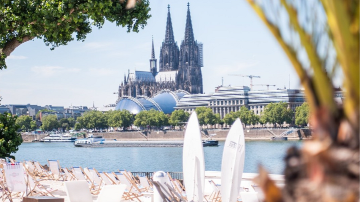 km689 Cologne Beach Club