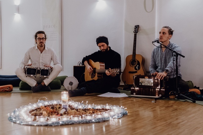 New Year's Chant - Cacao Chanting Circle