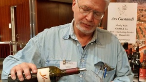 Weinplaudereien  im "Das Weinprinzip von Ars Gustandi" in der Ackerstrasse in Düsseldorf-Flingern