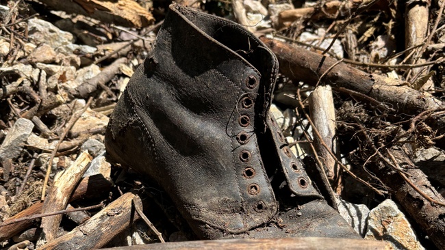 In Their Steps – Erinnerung geht weiter // Vernissage und Ausstellung zum Srebrenica-Genozid