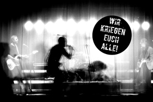 "WIR KRIEGEN EUCH ALLE!" Ost-Punk-Performance in der Stasi-Zentrale Berlin-Lichtenberg