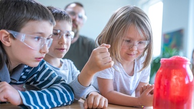 Experimente für junge Forscher*innen