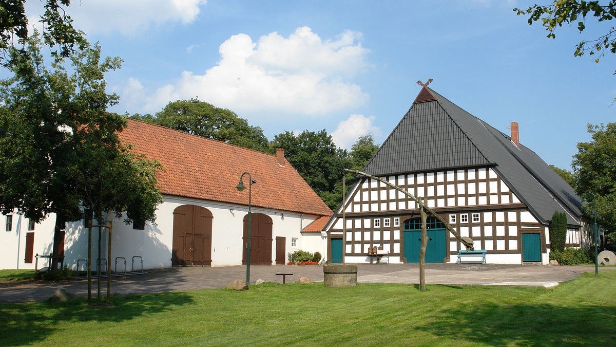 MC EBELS LUCKY PUNCH im Heimatvereen Oberneeland