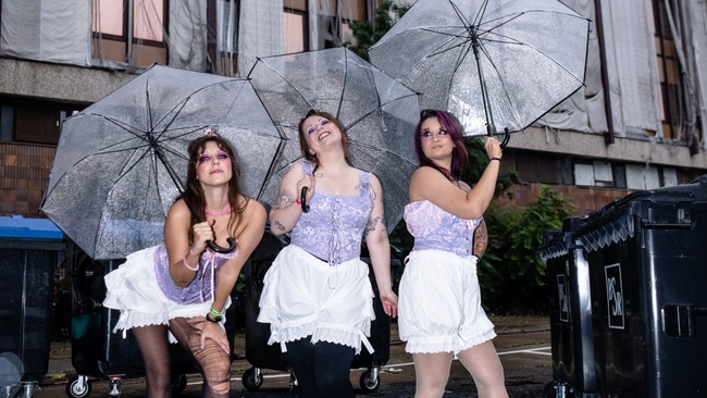 The toten Crackhuren im Kofferraum