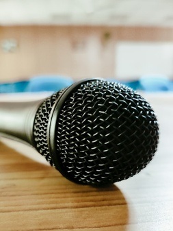 IMPRO SLAM TÜBINGEN: PowerPoint-Karaoke und Schabernack