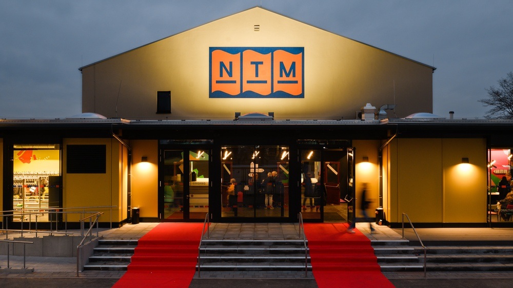 Die Dreigroschenoper