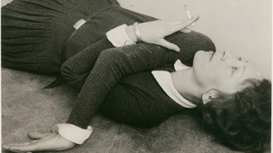 Neue Frau, Neues Sehen. Die Bauhaus-Fotografinnen