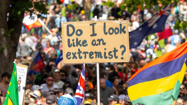 Handeln statt Wegsehen: Rechtsextremismus im Alltag begegnen Workshop Volkshochschule in Kooperation mit dem Mobilen Beratungsteam gegen Rechtsextremismus in Bremen und Bremerhaven