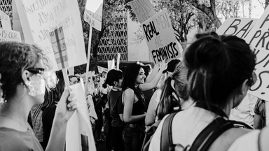 Was denkst du über Feminismus? Cosa ne pensi del femminismo?