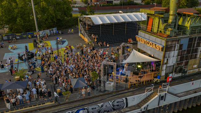 Wein & WM: Weinfest, Vintage-Markt, WM-Streaming