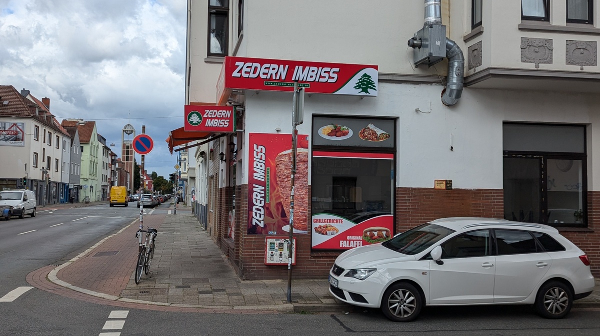 Zedern Imbiss \u002D Neustadt