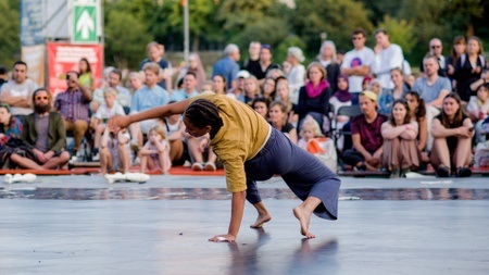 Sommerwerft - internationales Theaterfestival am Fluss