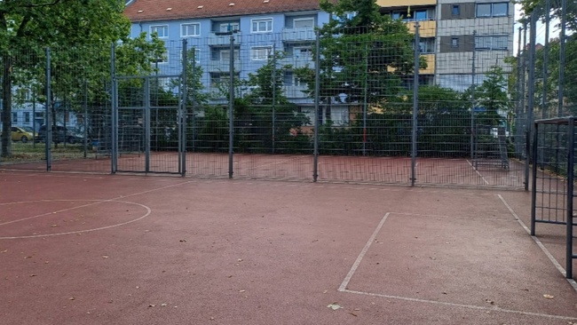 JUGAD pick-up football / pick-up Soccer