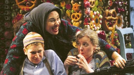 HÄNSEL UND GRETEL