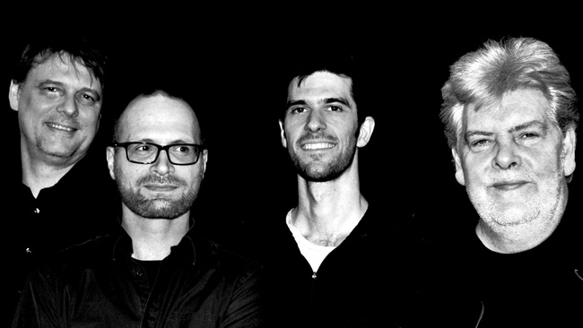 The Liquid Service – Live im Studio