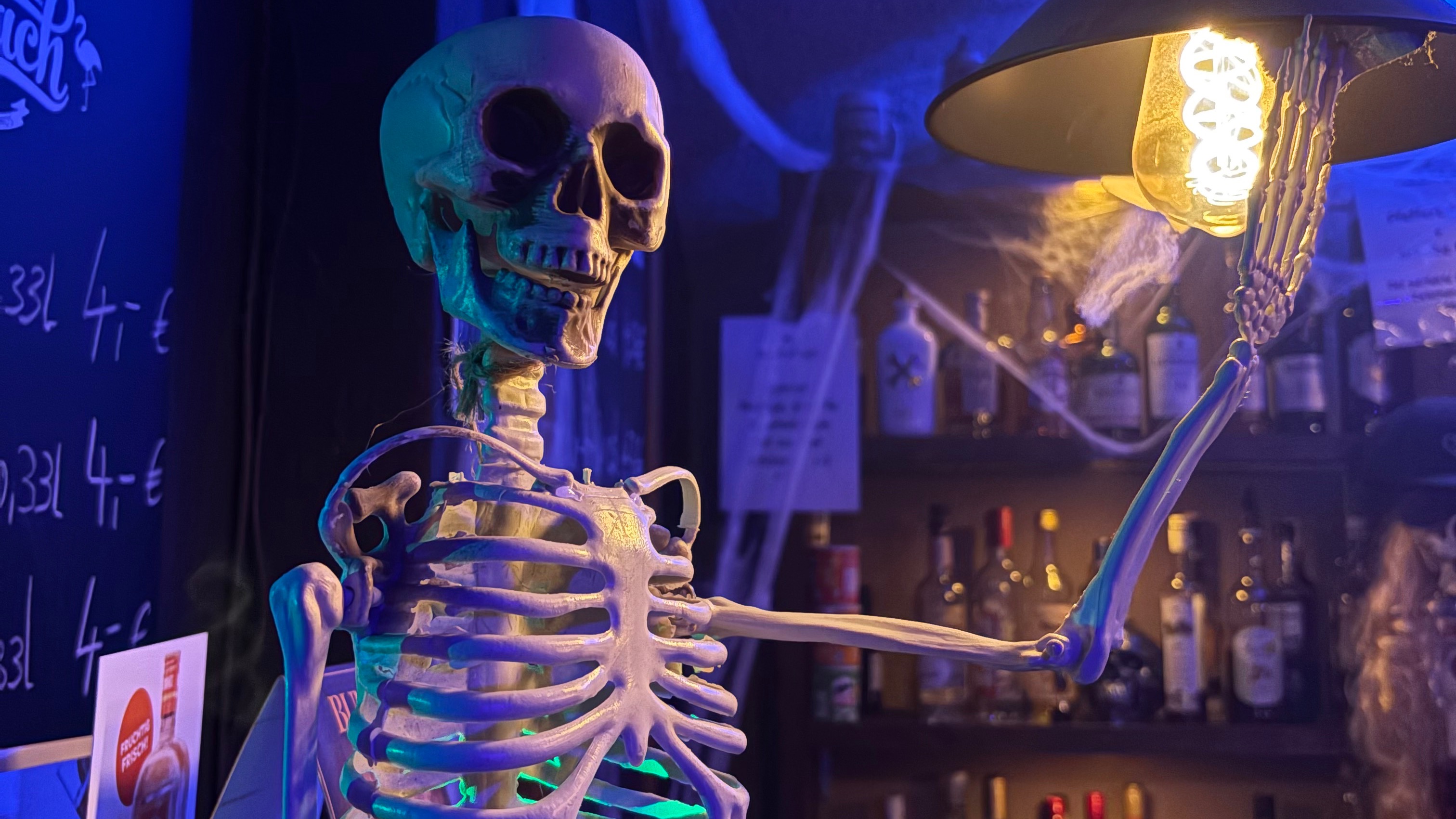 Indie Halloween im Maxe Belle Spitz