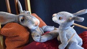 "Weihnachten beim kleinen Hasen" | Puppentheater für Familien