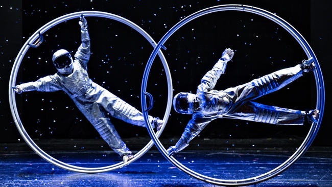 Auf der andern Seite des Monds