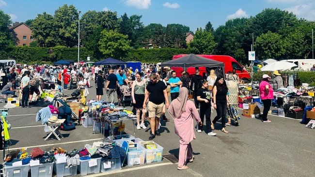 Flohmarkt EDEKA Center Struve HH-Eidelstedt