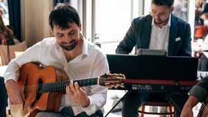 OSKARMARIA SWINGT: »SUMMERTIME, AND THE LIVING IS EASY« JAZZ-BRUNCH AM SONNTAG