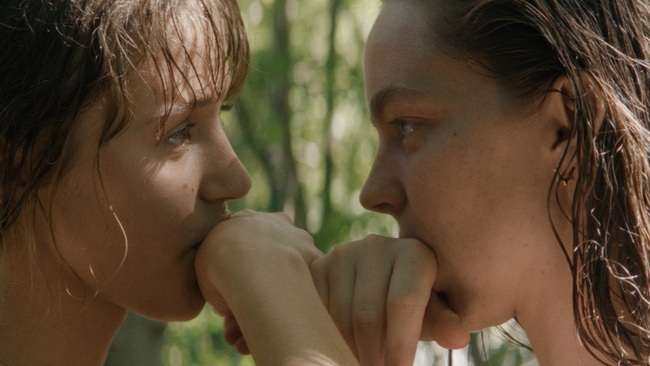 KINO: Little Trouble Girls