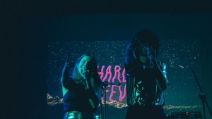 Karaoke-Party: »Not Yet Britney Spears, But Already a Karaoke Star!«