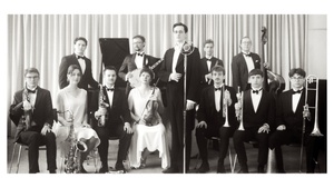 Immo Federolf und sein Orchester spielen zum Tanz