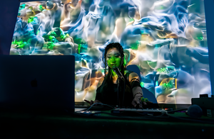 Portrait XO.  AI-Album "WIRE" in 4k
