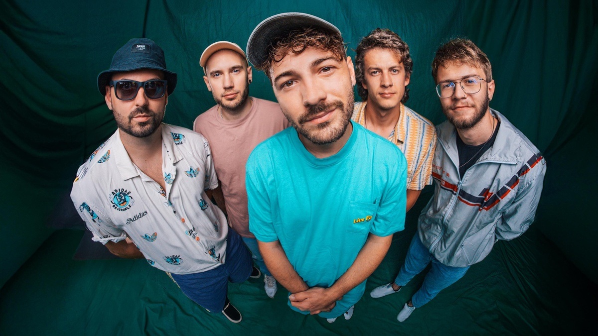 Waiting For Summer Gbr