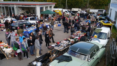 Flohmarkt im Herbst