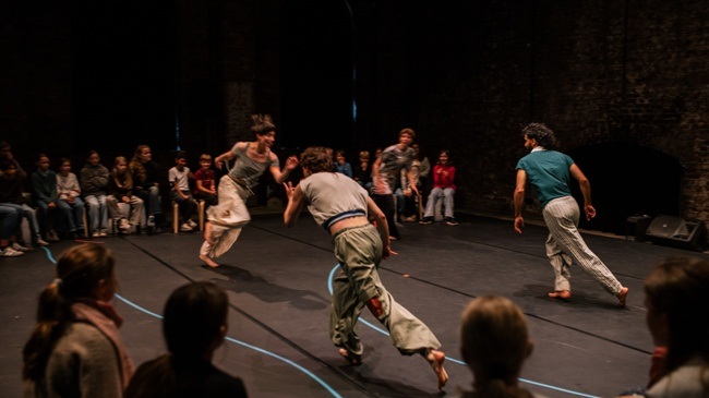 INTO IT // performing:group