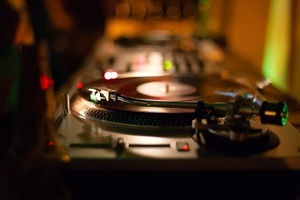 Tresor meets ọ́kụ́