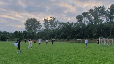 JUGAD pick-up football / pick-up Soccer