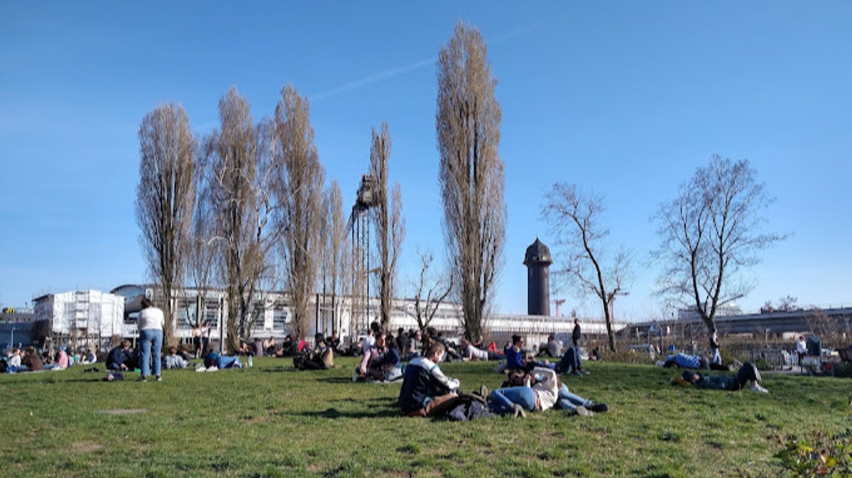 Straßenfest Ostkreuz bleibt bunt