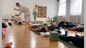 Bodywork & Healing Sound Session - mit Iva & Marie