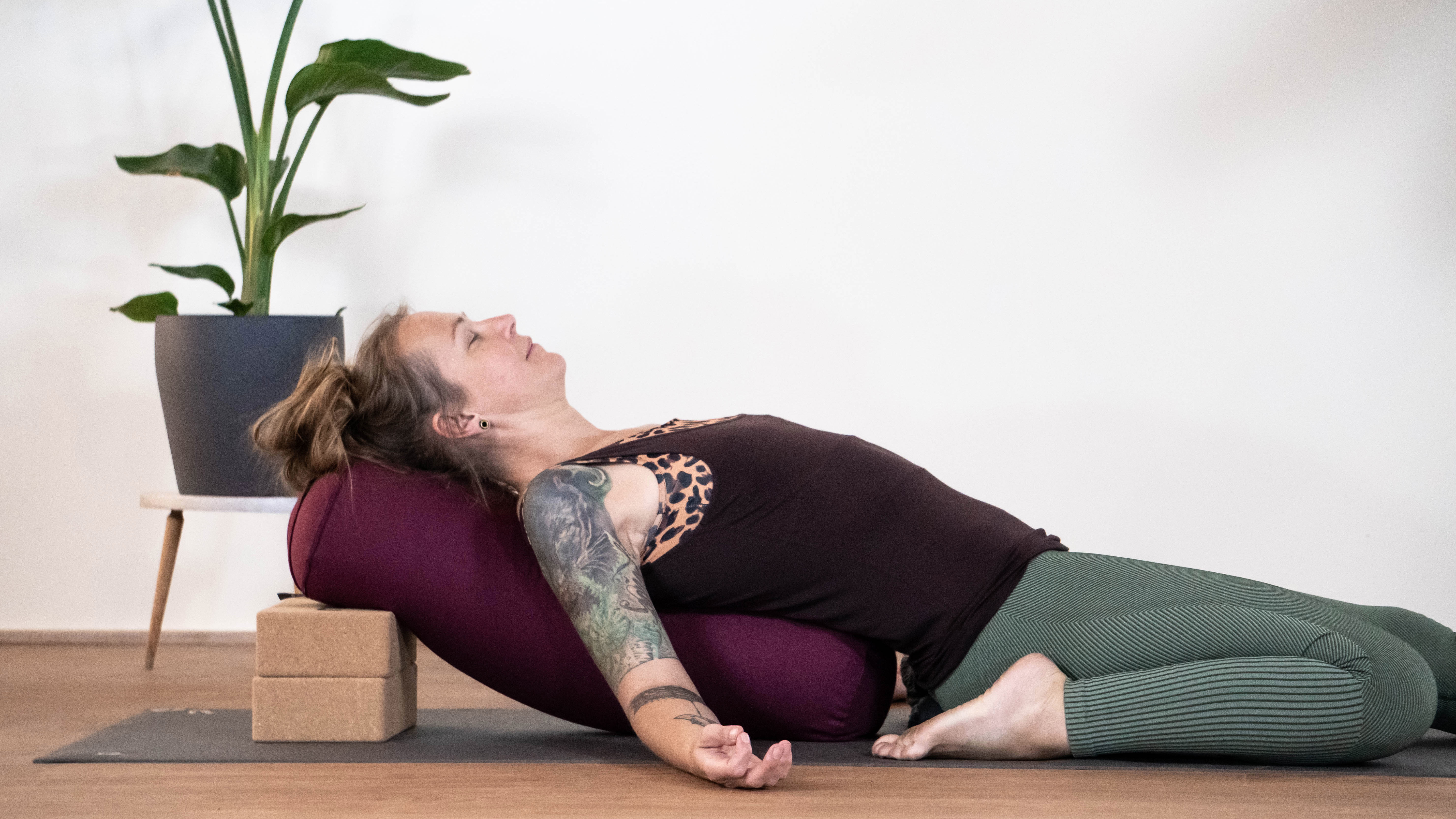 Somatic Yang to Yin Yoga & Sound | Krankenkassenkurs