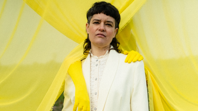 Liedstadt x Haus 73 presents Liv Solveig [LIVE] (Kammerpop)