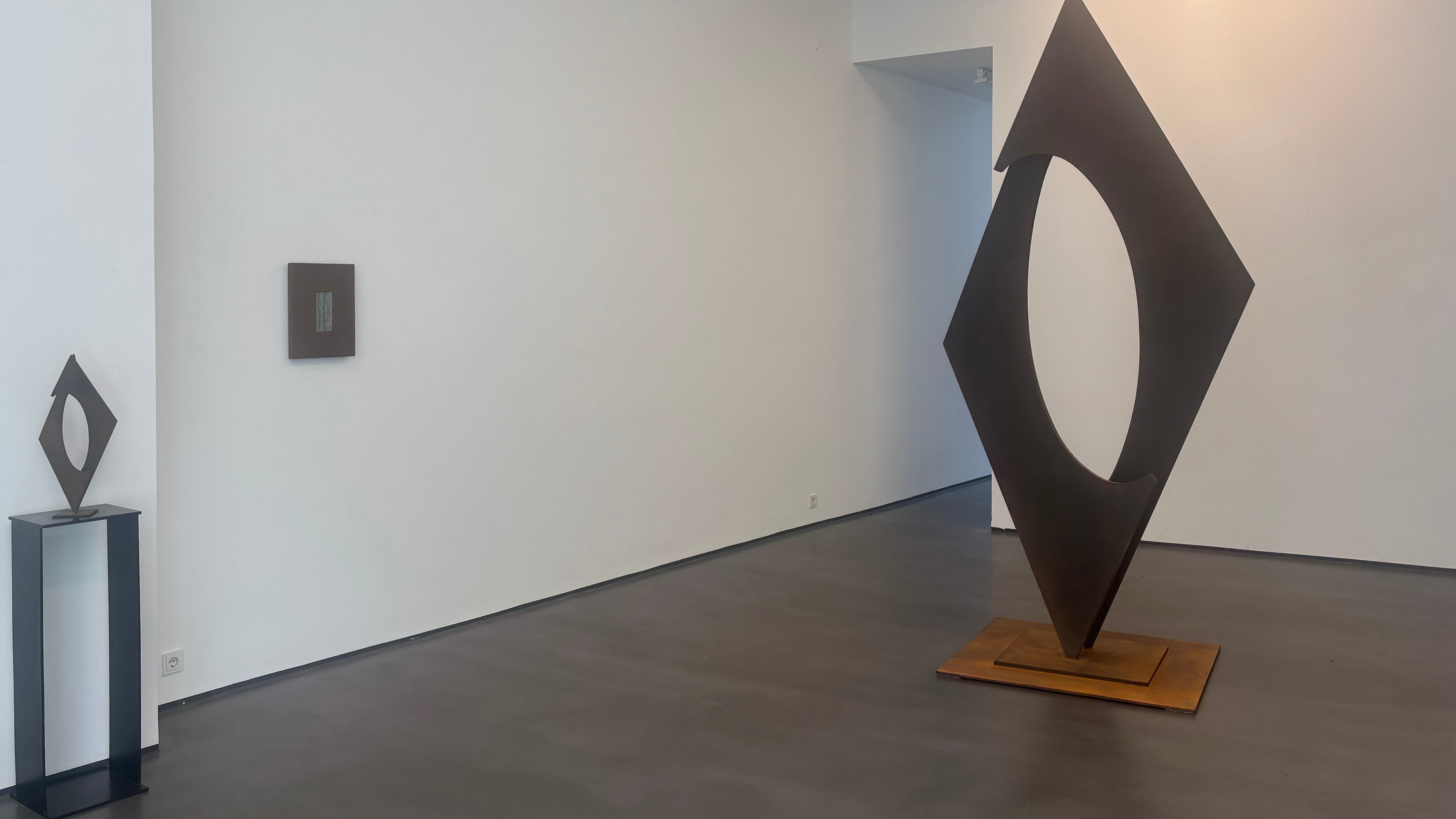 Enrique Asensi - Skulpturen und Wandarbeiten