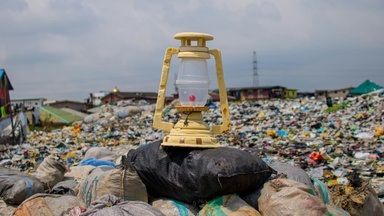 Material Stories: Upcycling zwischen Lagos und Hamburg mit Peter D. Abayomi