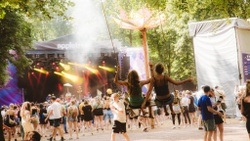 appletree garden Festival