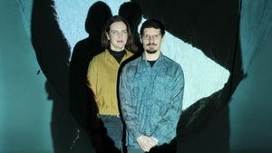 In Schwarz und Weiß – zu 4 Händen an 2 Klavieren