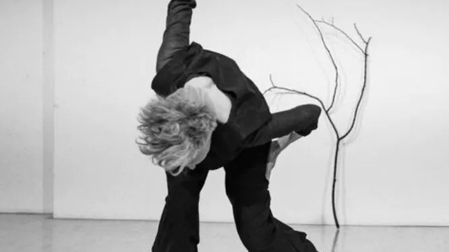 Erden & Werden - Tragende Impulse für (tänzerische) Improvisation