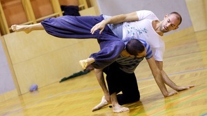 Roots & Wings Contact Impro Wochenende